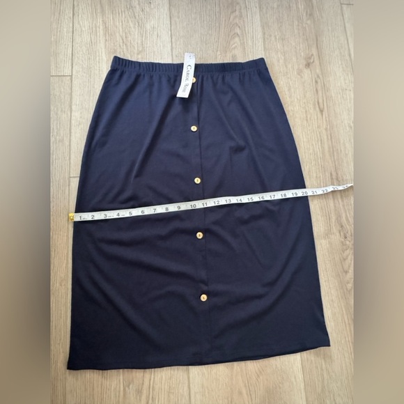 Carol Rose Blue Midi Pencil Skirt Casual 💙
*NEW WITH TAGS 🏷️ - Picture 3 of 6